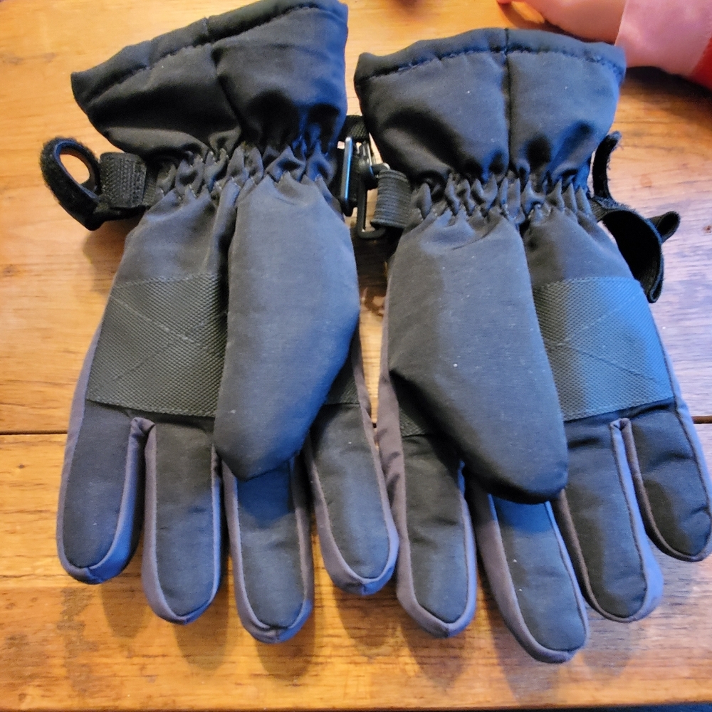 Winter gloves - Picture 2 of 3